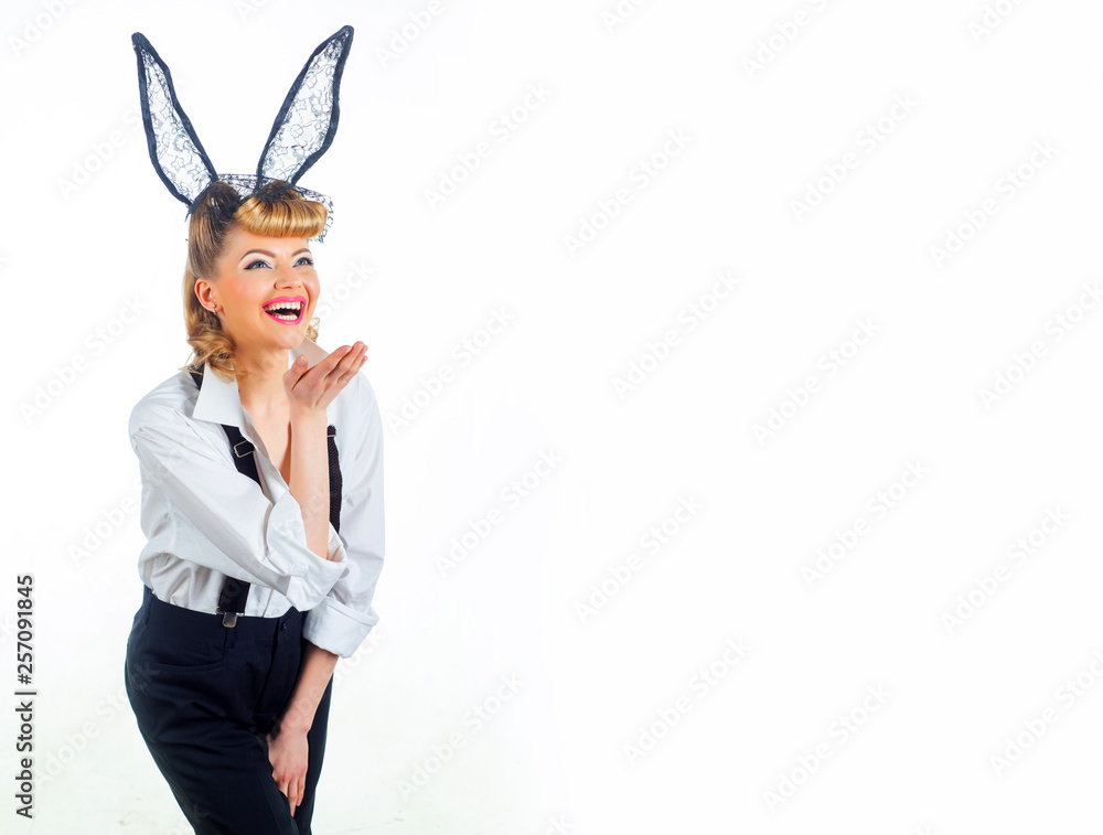 Sexy kiss from bunny ears woman. Beautiful girl in a rabbit costume. Woman  in love isolated on white background. Air kiss. Advertising for women and  men. foto de Stock | Adobe Stock
