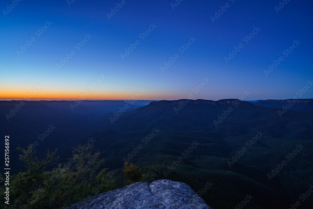 sunrise at sublime point, blue mountains, australia 1