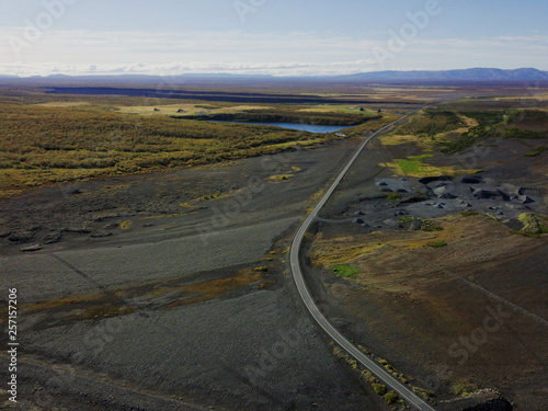 Island aus der Luft - Gletscher  Geysire und Br  cken Luftbilder