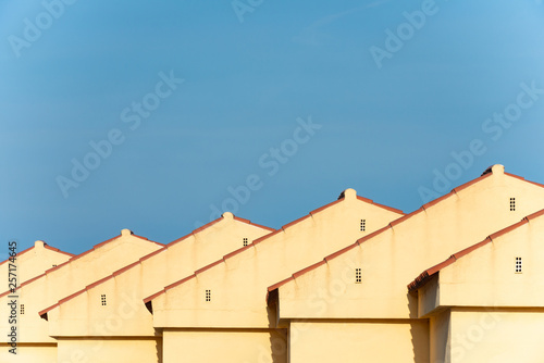 Wallpaper Mural Detalle de unas viviendas adosadas Torontodigital.ca