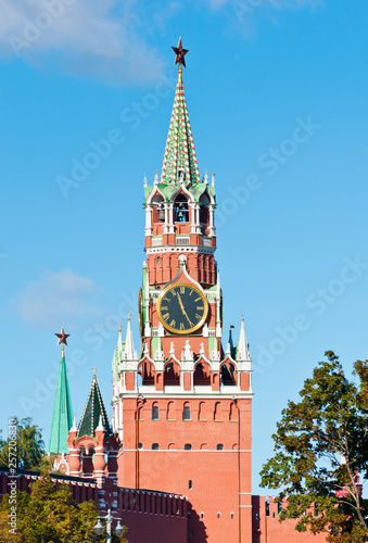 Fototapeta Naklejka Na Ścianę i Meble -  Spasskaya Tower. Moscow Kremlin. Russia. Sunny day