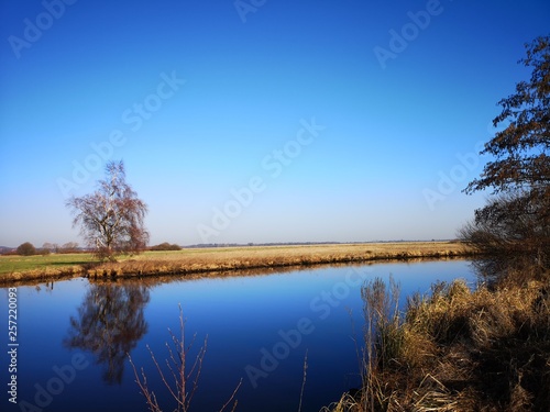 Spiegelund, Fluss, Wasser, Hintergrund