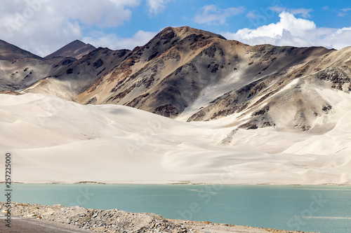 White Sand Lake along Karakorum Highway, Xinjiang, China. Connecting Kashgar and the Pakistan Border and crossing Pamir plateau, this road has some of the most spectacular views of China