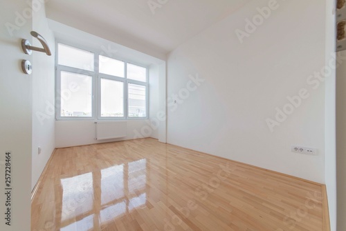New apartement, empty room 