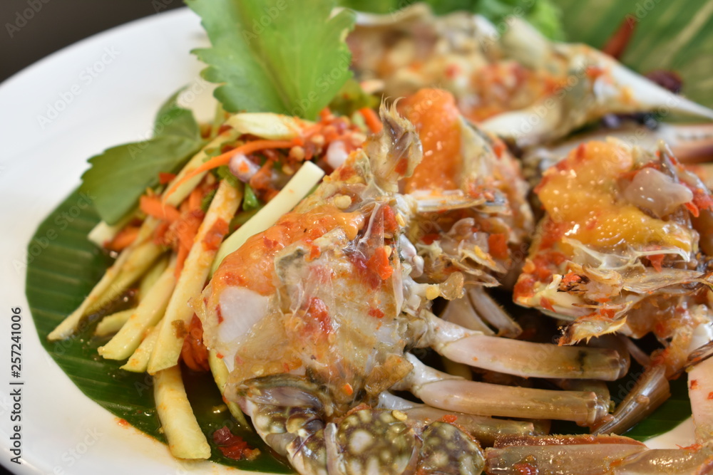 Thai Spicy Papaya Salad with Crab 