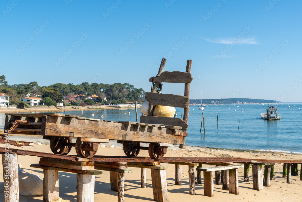 CAP FERRET (Bassin d'Arcachon, France), matériel d'ostréiculteur CAP FERRET (Bassin d'Arcachon, France), matériel d'ostréiculteur