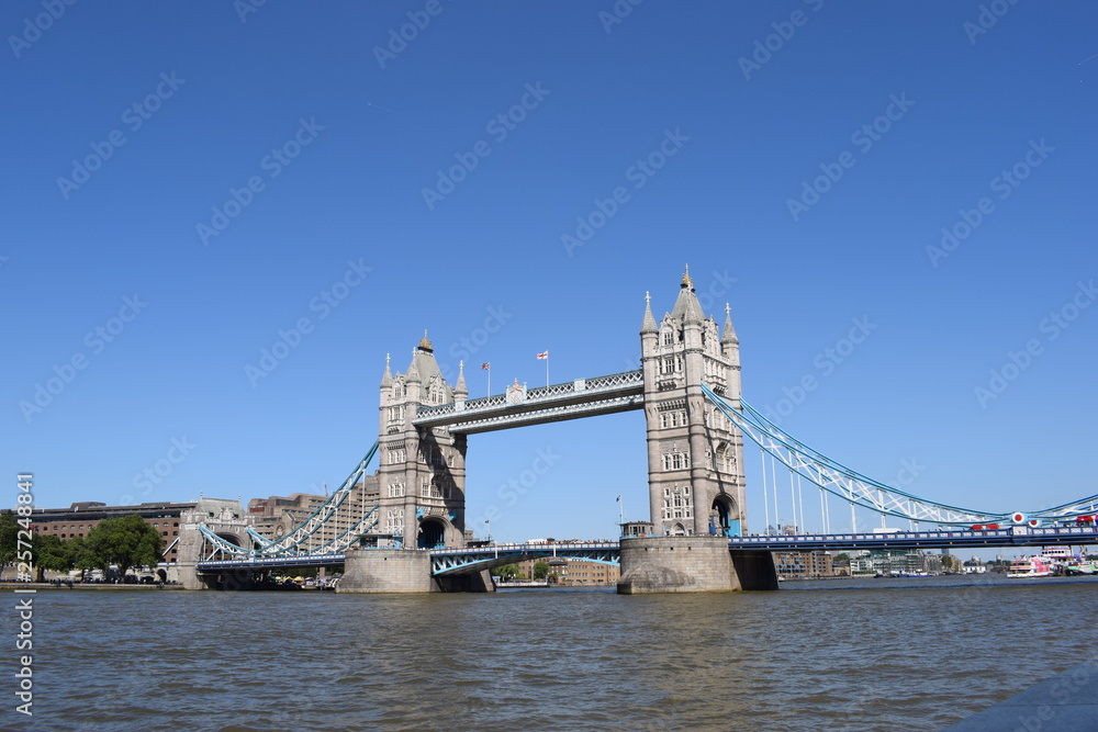 Obraz premium tower bridge in london