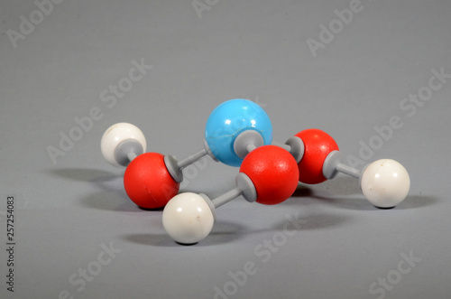 Molecule model of boric acid. White is hydrogen, light blue is boronr, red is oxygen.