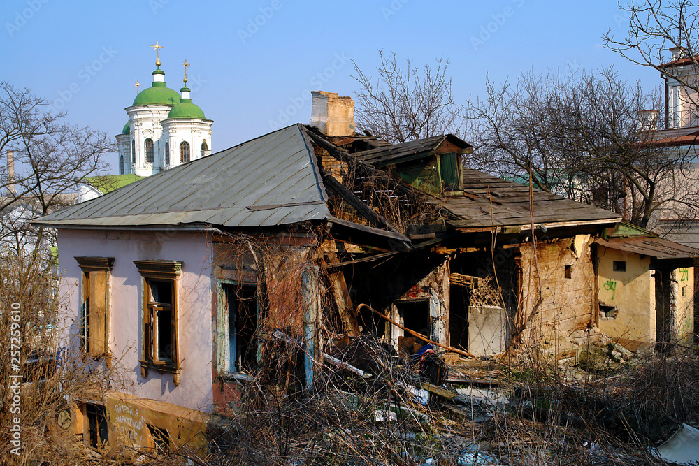 The ruined old house on Podil The ruined old house on Podil