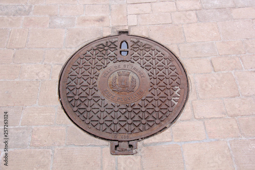Fotografie plaque d'égouts