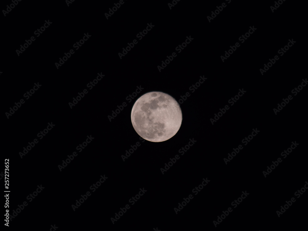 Super moon, full moon, photo of 2019 Super moon, full moon, photo of 2019