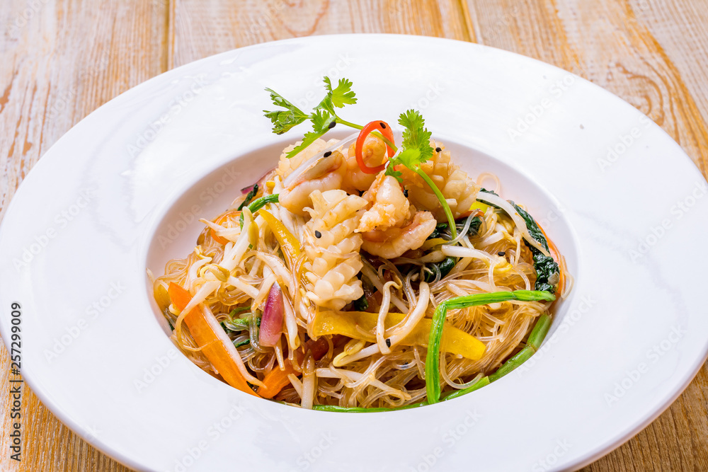 wok with seafood