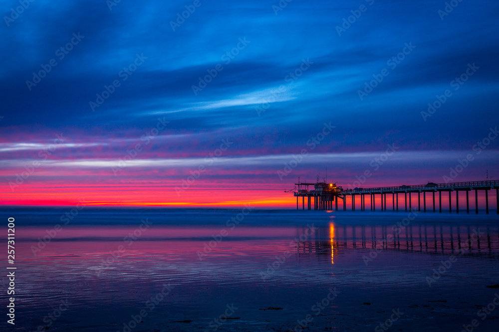 Fototapeta premium Scripps Pier Purple Sunset