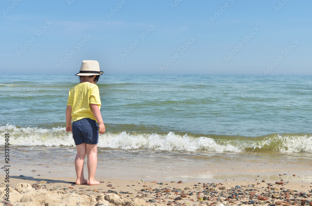 Small child on the seaside