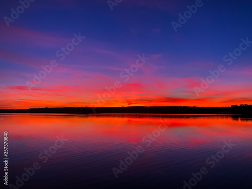 Sunset Over Lake © Creativens