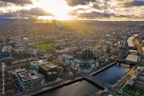 Dublin - Luftbilder von Dublin mit DJI Mavic 2 Drohne fotografiert aus ca. 100 Meter H  he