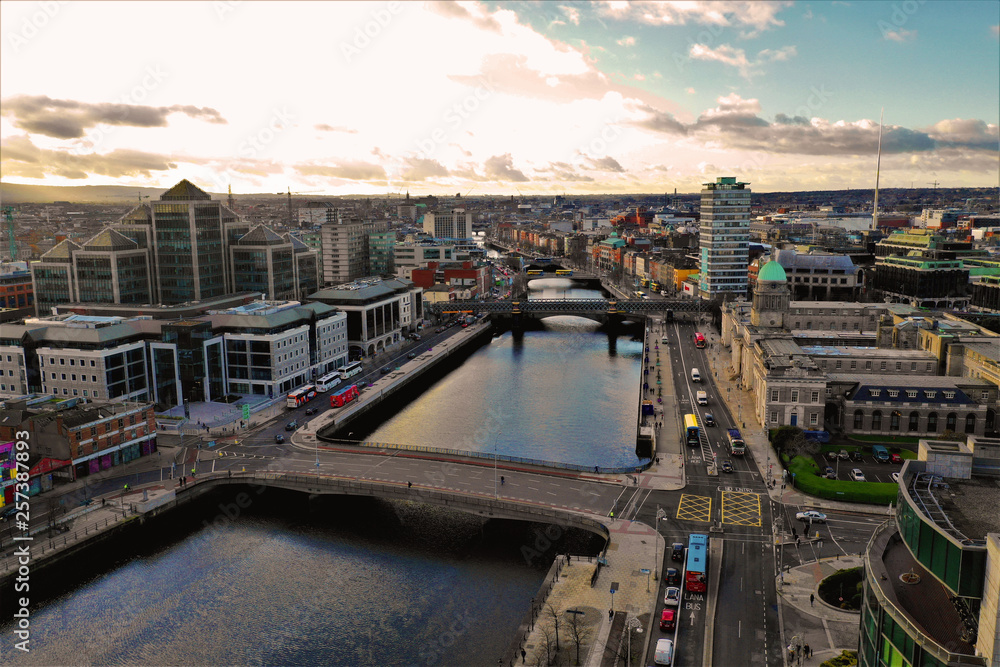 Dublin - Luftbilder von Dublin mit DJI Mavic 2 Drohne fotografiert aus ca. 100 Meter Höhe