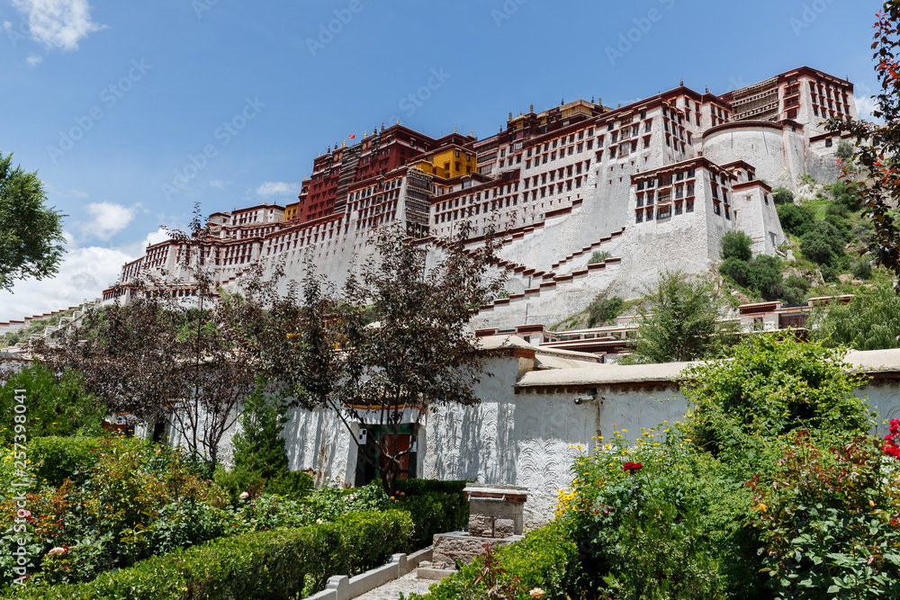 Mighty Potala Palace (Lhasa, Tibet, China)