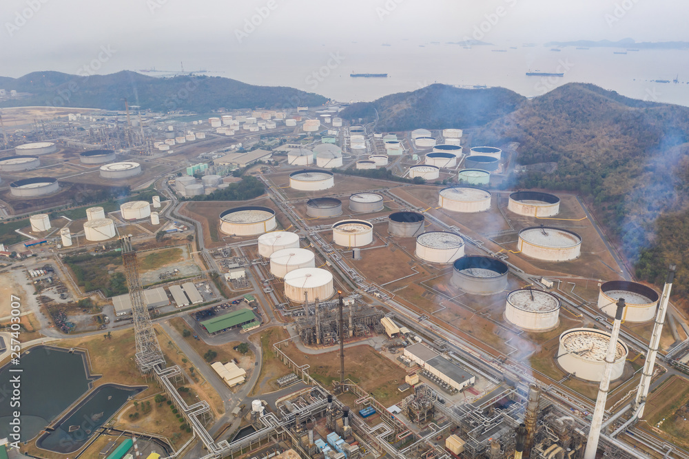 Naklejka premium refinery oil and petroleum zone in Thailand aerial view
