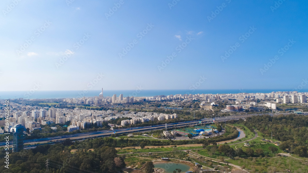 A spectacular view of the central region of Israel. Tel Aviv. The Park of the Yarkon RIVER. The Yarkon River.