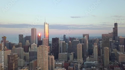 Wallpaper Mural Aerial View of Chicago, Illinois - 4k Torontodigital.ca