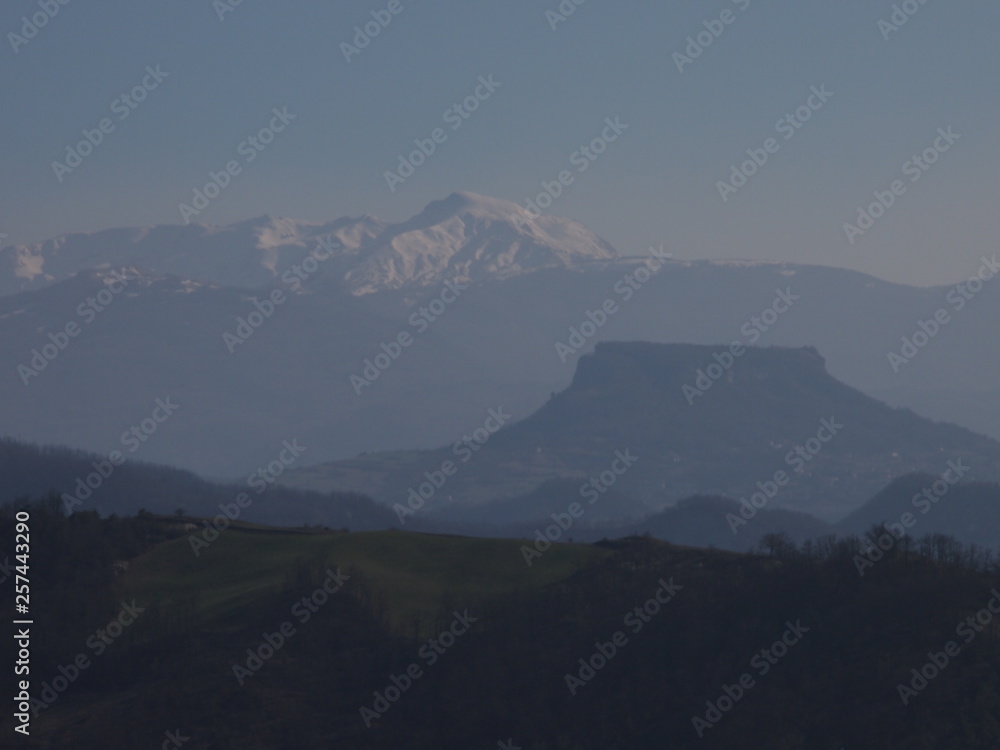 appennino, pietra di bismantova, panorama