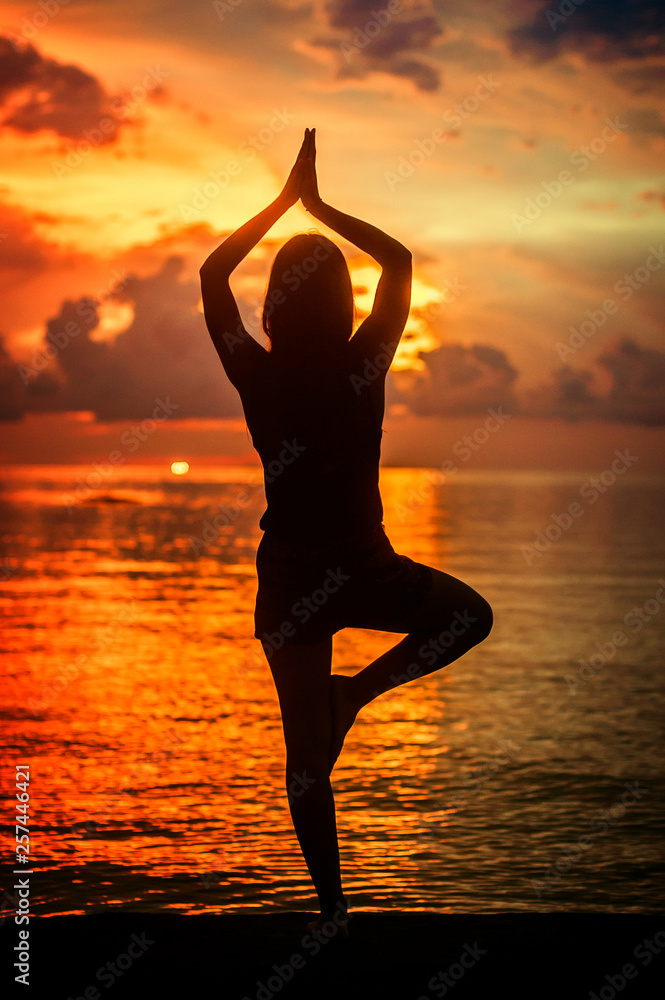 Girl Gymnastics Pose at Sunset Beach Stock Photo - Image of dawn, people:  135402888