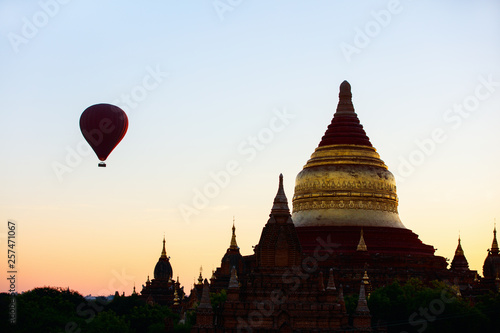 Stunning landscape of Bagan temples © BlueOrange Studio