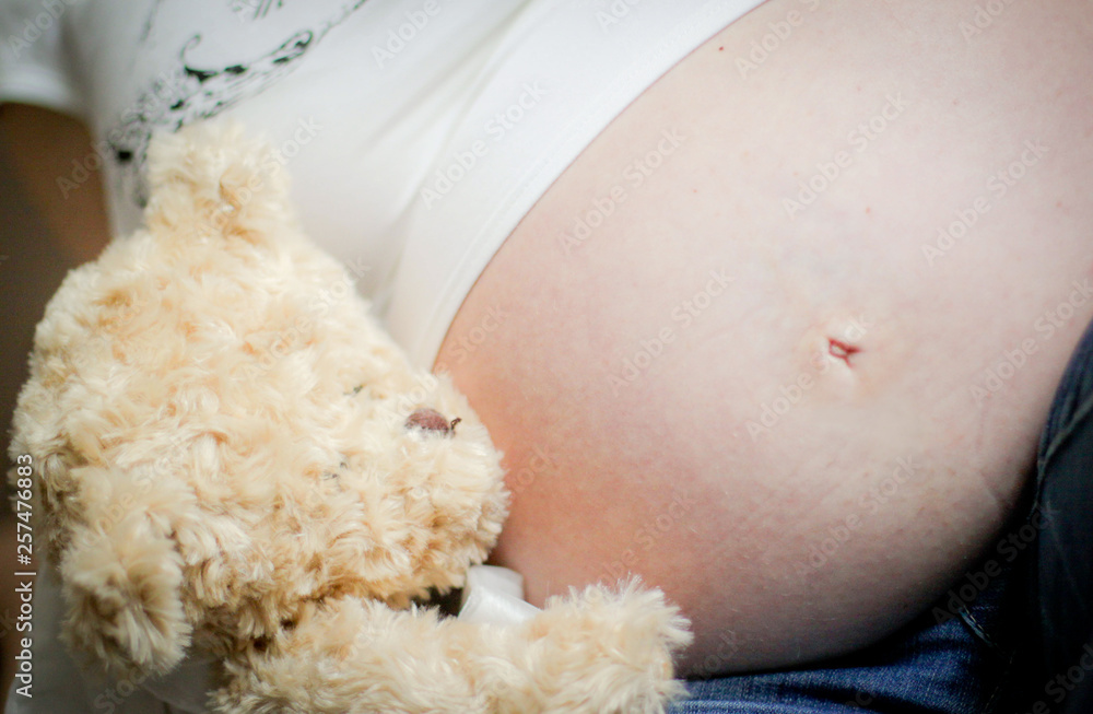 Fototapeta premium Brzuch ciążowy