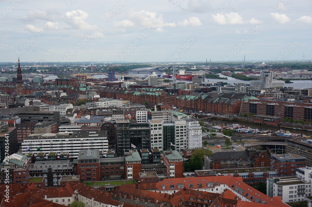 Obraz premium Aerial view of Hamburg port on a summer day