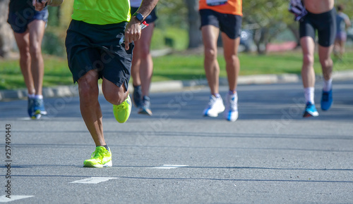 Принти на полотні Marathon runners close-up image