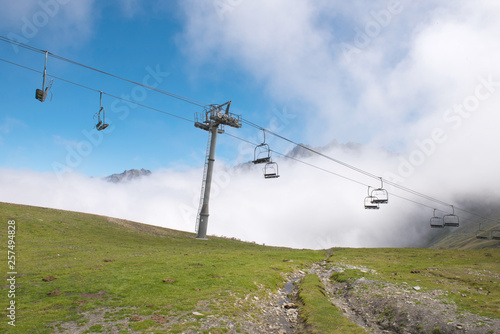 Col du Tourmalet télésièges en été photo