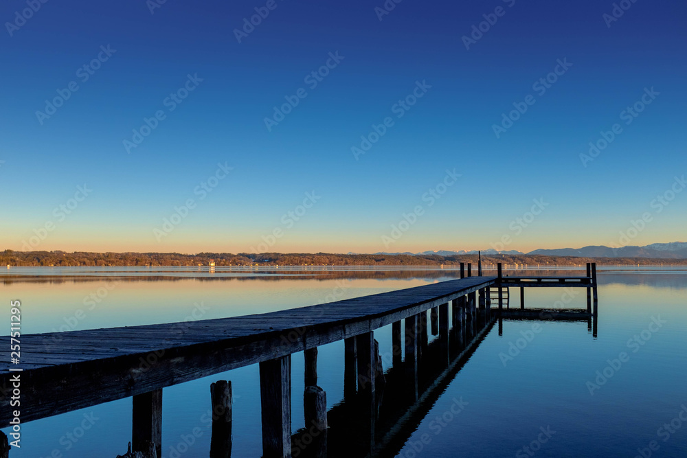 Obraz premium Abendstimmung am Badesteg