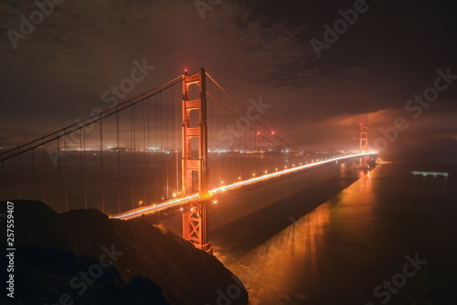 Golden Gate Bridge at night