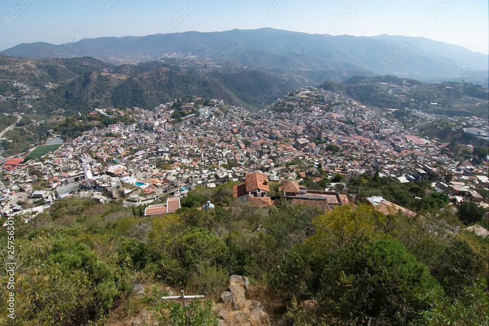 TaxcoPanoramic view of the historic center, showing the traditional white houses with red tile roofs, Taxco, Guerrero, Mexico