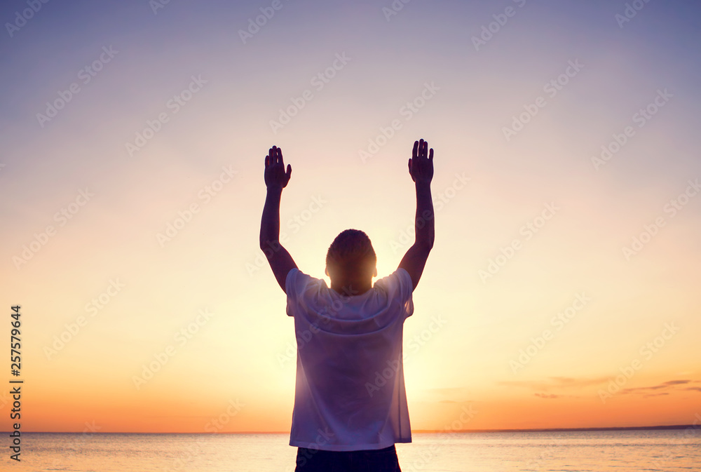 Fototapeta premium Man praying outdoor