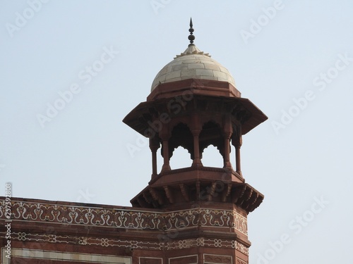 Mosque in the territory Taj Mahal, India.
