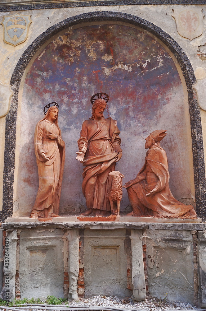 Statues in St. John of the Calza Courtyard, Florence, Italy