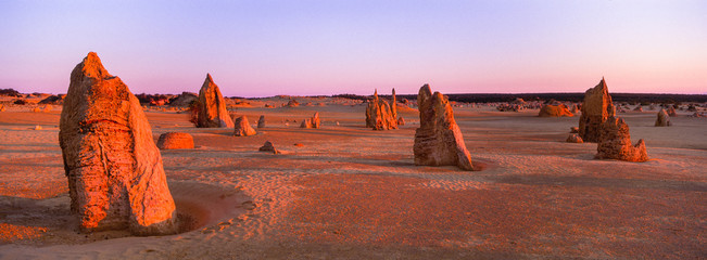 Wandcirkels Bruin Zonsondergang boven Pinnacles West-Australië  © Jason
