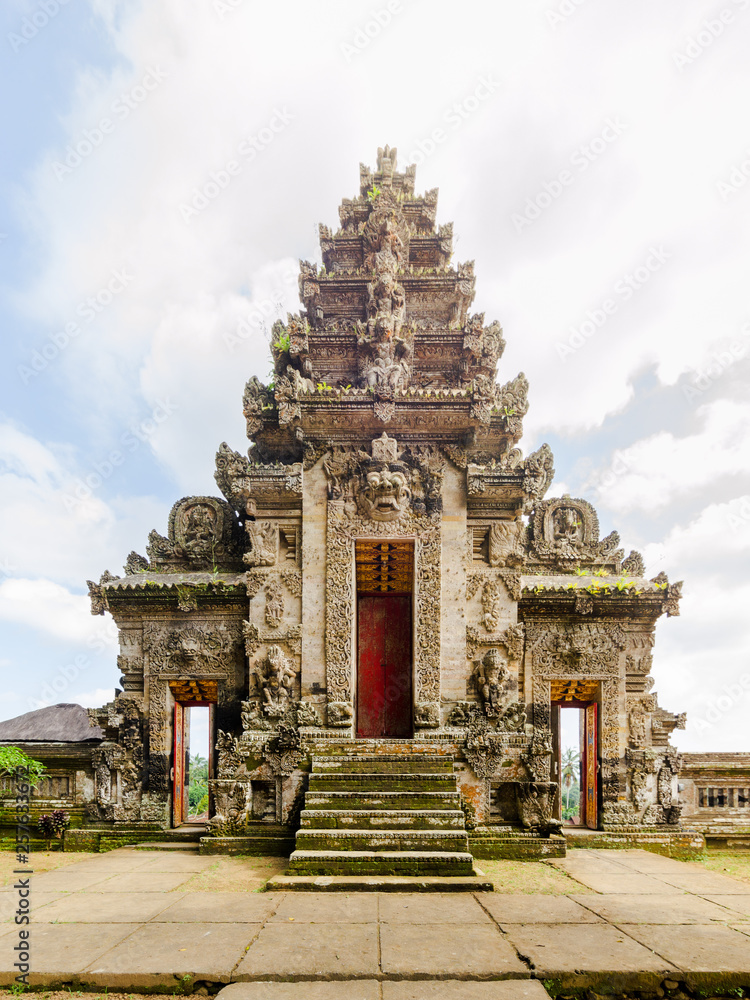 Pura Kehen hindu temple in Bali, Indonesia Pura Kehen hindu temple in Bali, Indonesia