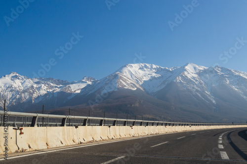 Gran Sasso dall'Autostrada A24 photo