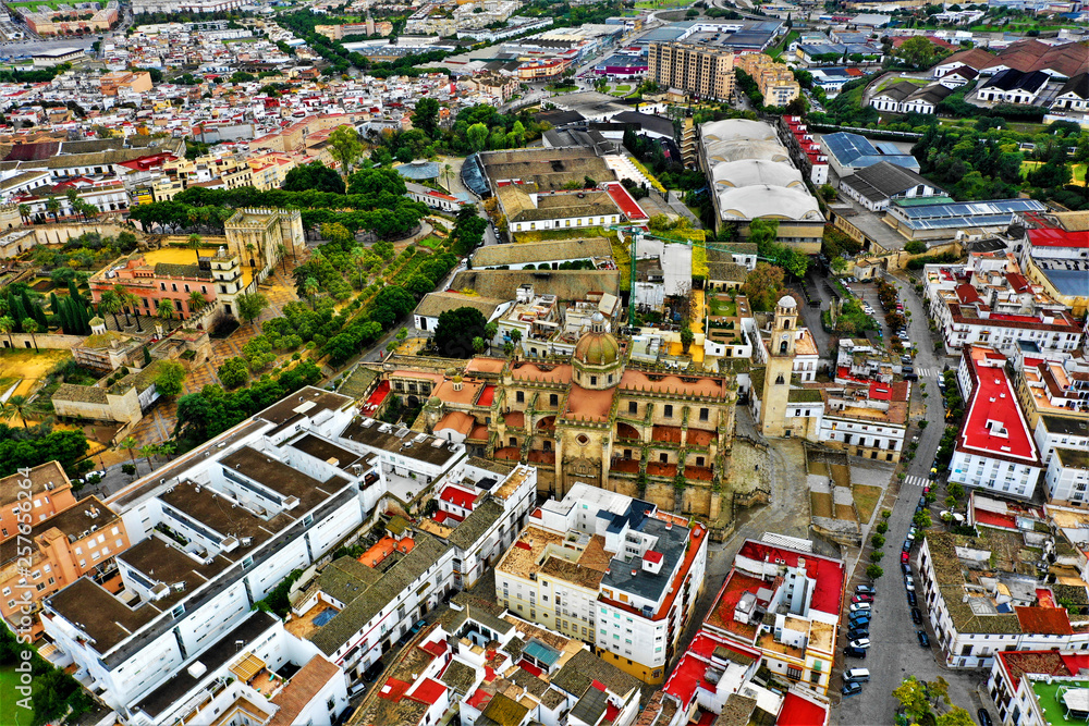 Fototapeta premium Cadiz Luftbilder - Hochauflösende Luftbilder von Cadiz mit der DJI Mavic 2 Drohne
