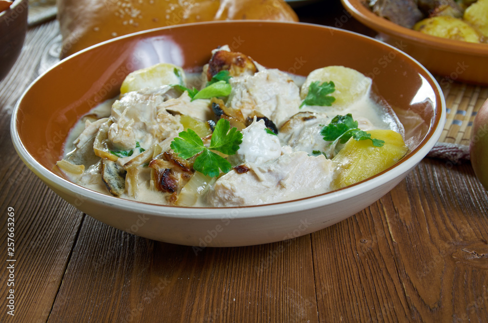 Caucasian Ossetian Chicken with Sour Cream Caucasian Ossetian Chicken with Sour Cream