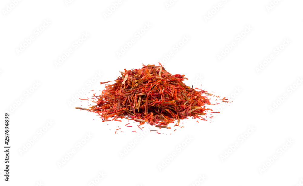 Naklejka premium saffron heap isolated on white background. front view