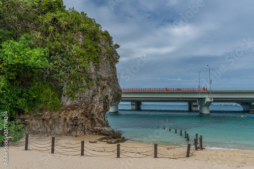 Naminoue-gu beach, Okinawa © Prism6 Production