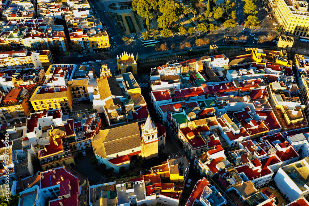 Fototapeta premium Sevilla Luftbilder - Drohnenaufnahmen mit der DJI Mavic 2 von Sevilla