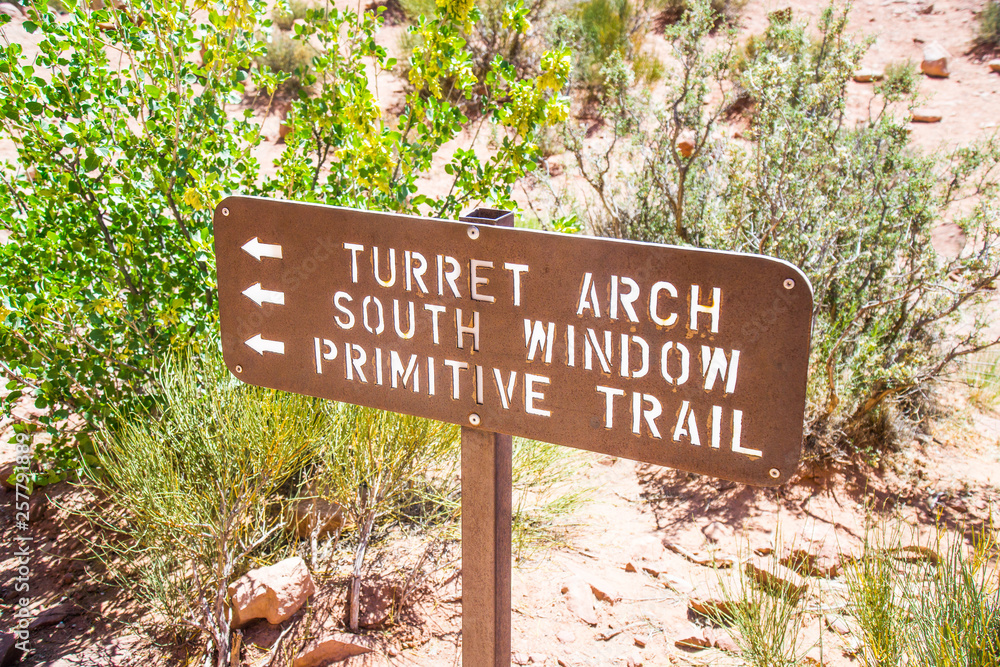 Arches national park Hiking trail directions.