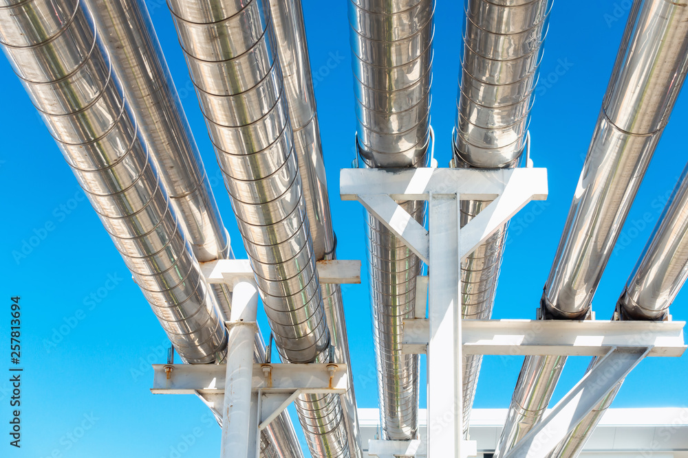 Foto Stock Cooling Chiller or Steam Pipeline and Insulation of