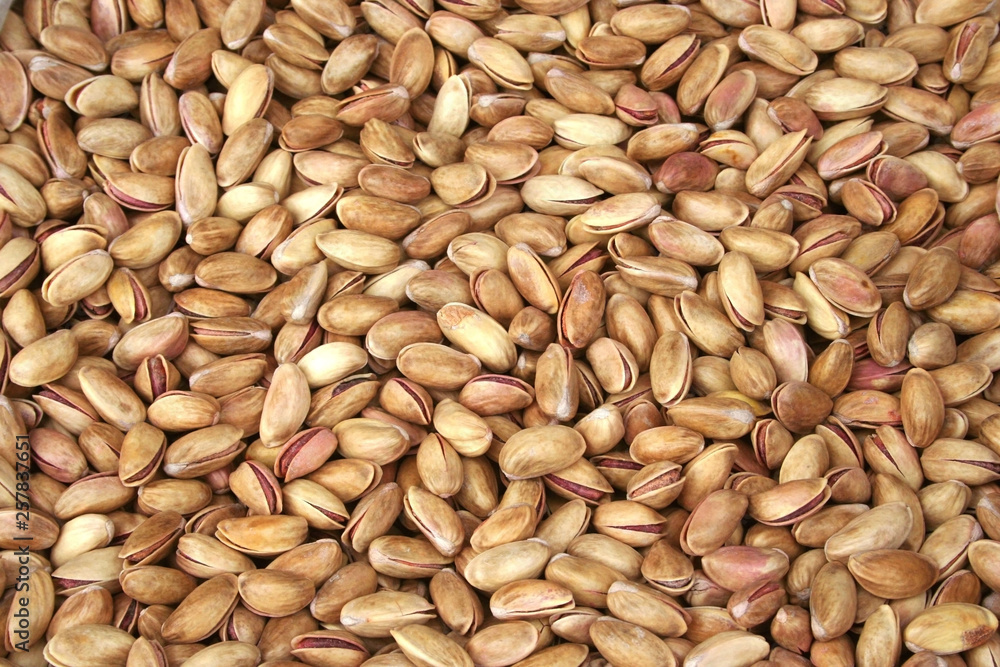 pistachios pistachios