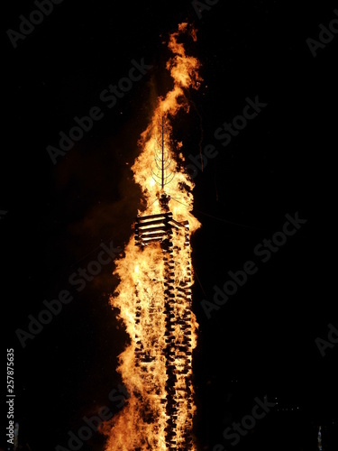 Funkenfeuer in Gortiphol